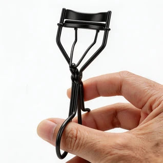 A Curler That Lifts Mature Lashes Right Away